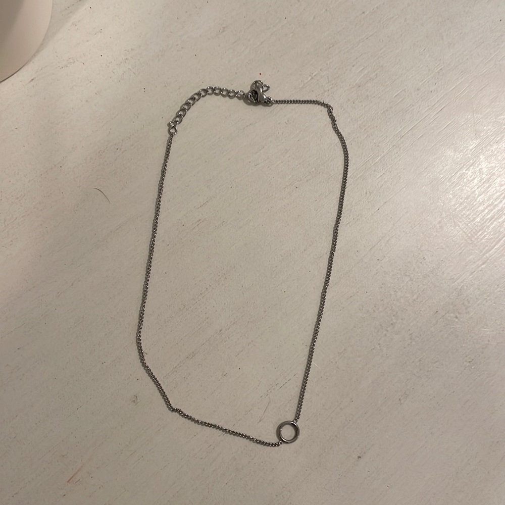 Silver circle necklace